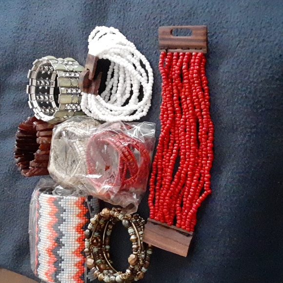 Bracklets - Picture 2 of 2